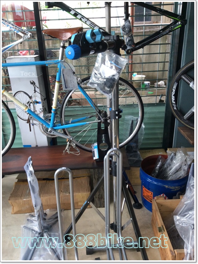 แท่นตั้งซ่อมจักรยาน Tacx Spider Prof T3025 Repair Stand