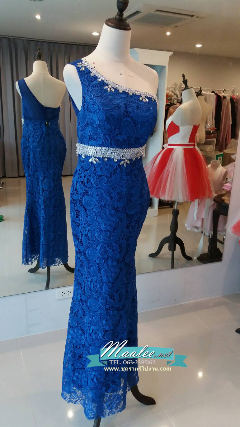 พร้อมส่ง ชุดราตรียาว เกาะอก ไหล่เดียว สีน้ำเงิน ลูกไม้ทั้งตัวเข้ารูป แต่งคริสตัล ด้านหลังเป็นซีทรู