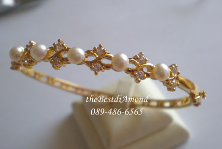 BB022+++กำไลBeautiful Pearl+++กำไลไข่มุก สุดหรู ดูดีมีสไตน์ ประดับด้วยมุกแท้ และเพชรCZ ดูผู้ดี ไฮโซมาก เหมือนจริงสุดๆ เหมือนออกจากร้านจิวเวลลี่เลยค่ะ