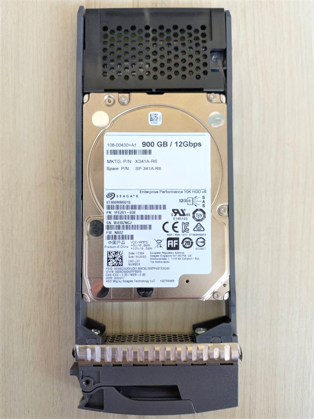 1FE201-038 NetApp 900GB 10K RPM SAS 2.5″ HDD for DS2246, DS224C, FAS2240-2, FAS2552, FAS2650, FAS2770.