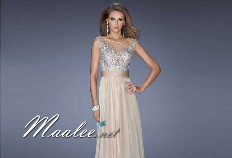 พร้อมเช่า ชุดราตรียาว สายเดี่ยว ผ้าชีฟอง แต่งด้วยเลื่อม จับจีบช่วงเอว โชว์หลังSexy สีครีม Champagne แชมเปญ