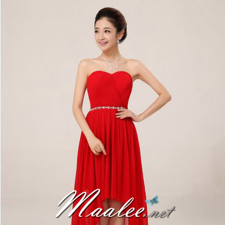 พร้อมส่ง ชุดราตรีสั้น เกาะอก หน้าสั้นหลังยาว สีแดง อัดพลีตหน้าอก คาดเอวคริสตัล