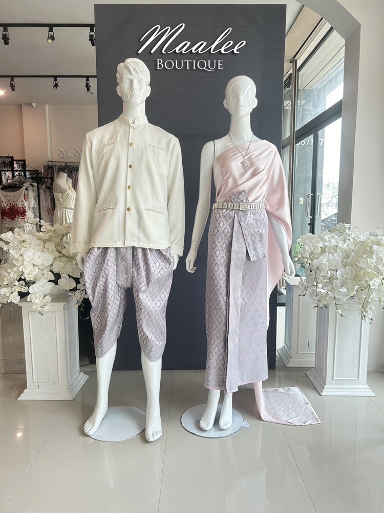 เช่า ชุดไทย ชุดเพื่อนเจ้าสาว ชุดไทยผ้าถุงสีเทาชมพูเงิน สไบเรียบสีชมพู