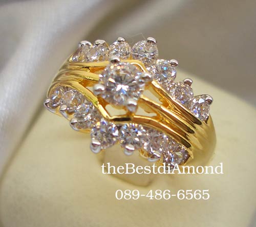 BR522+++แหวนปีกนก 2 แถวประกบ เพชรเม็ดกลม แบบเริ่ด ทันสมัย สวยสุดๆ เพชรเล่นไฟ ประกายแวววับ รับรองสวยเด่น ถูกใจ ใส่แล้วดูดีมีระดับมากๆๆ