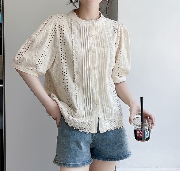 เสื้อผ้าฝ้ายแต่งผ้าลูกไม้