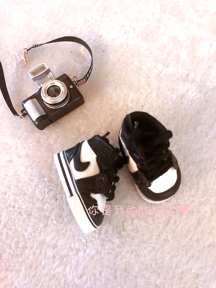 รองเท้าไนกี้ สำหรับตุ๊กตา 20 cm. ดำ