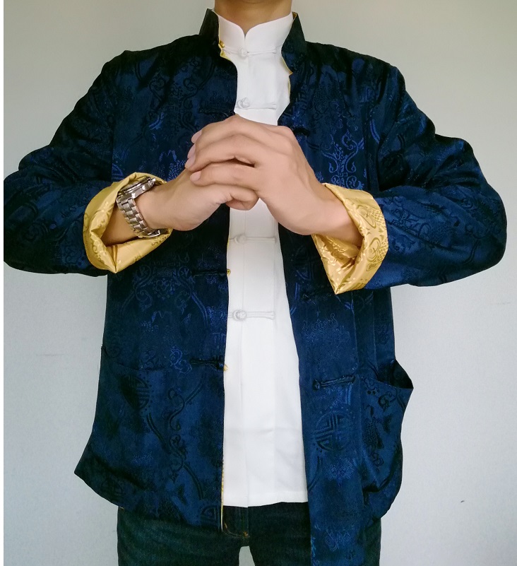 พร้อมส่ง (สินค้าตัวโชว์) ชุดจีน ชาย เสื้อคอจีน ผ้าแพร สีทอง / น้ำเงิน ใส่ได้สองด้าน (XL)