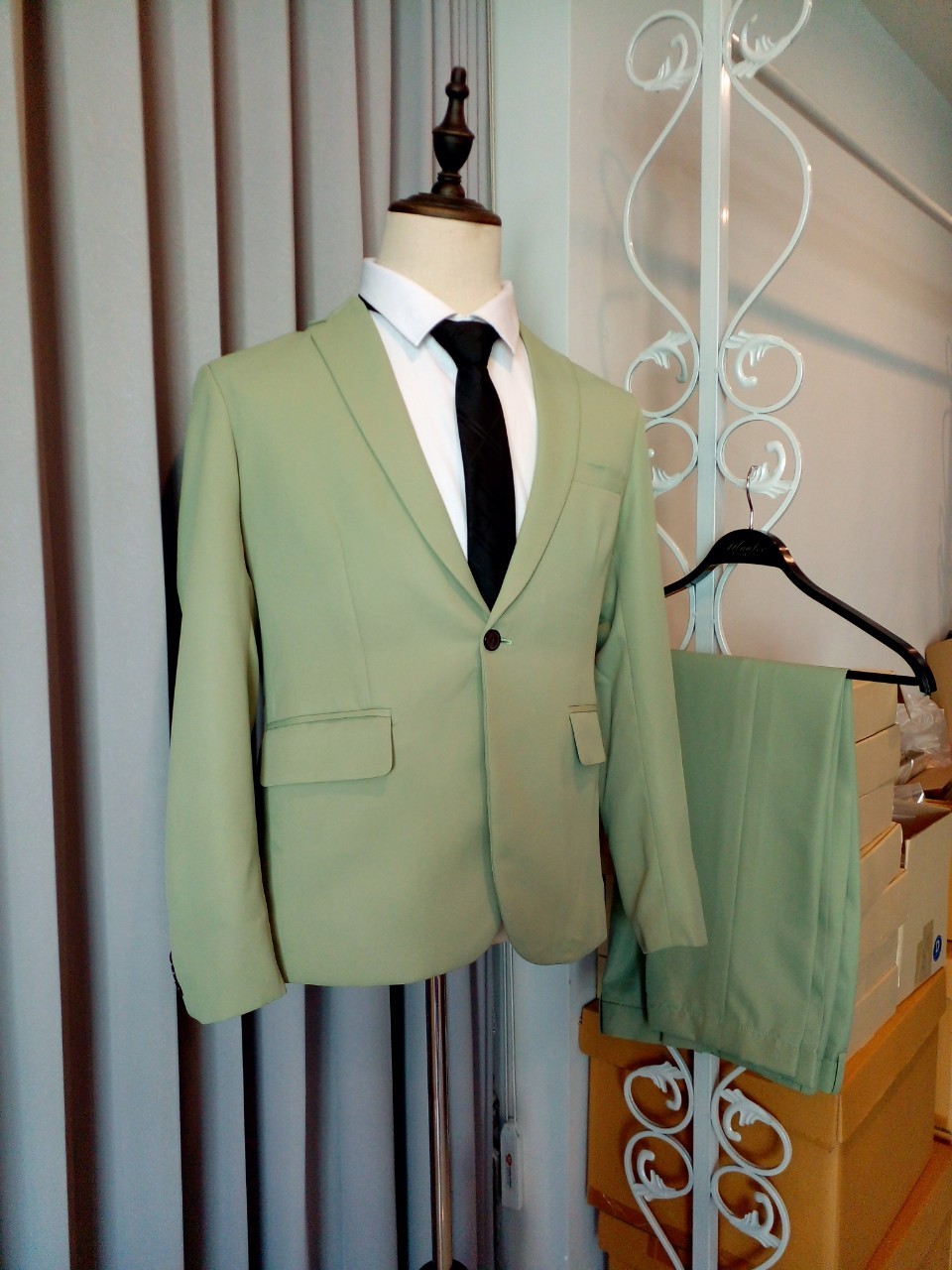 พร้อมเช่า ชุดสูทชาย สีชาเขียว งานตัดสูทพลัสไซส์ (ไม่มีกั๊ก)