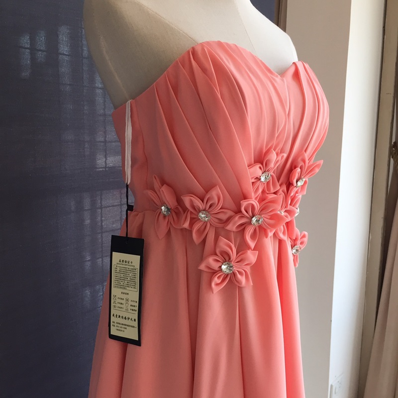 พร้อมส่ง ชุดราตรีสั้น เดรสสั้น แต่งดอกเพิ่มคริสตัล สีโอโรส