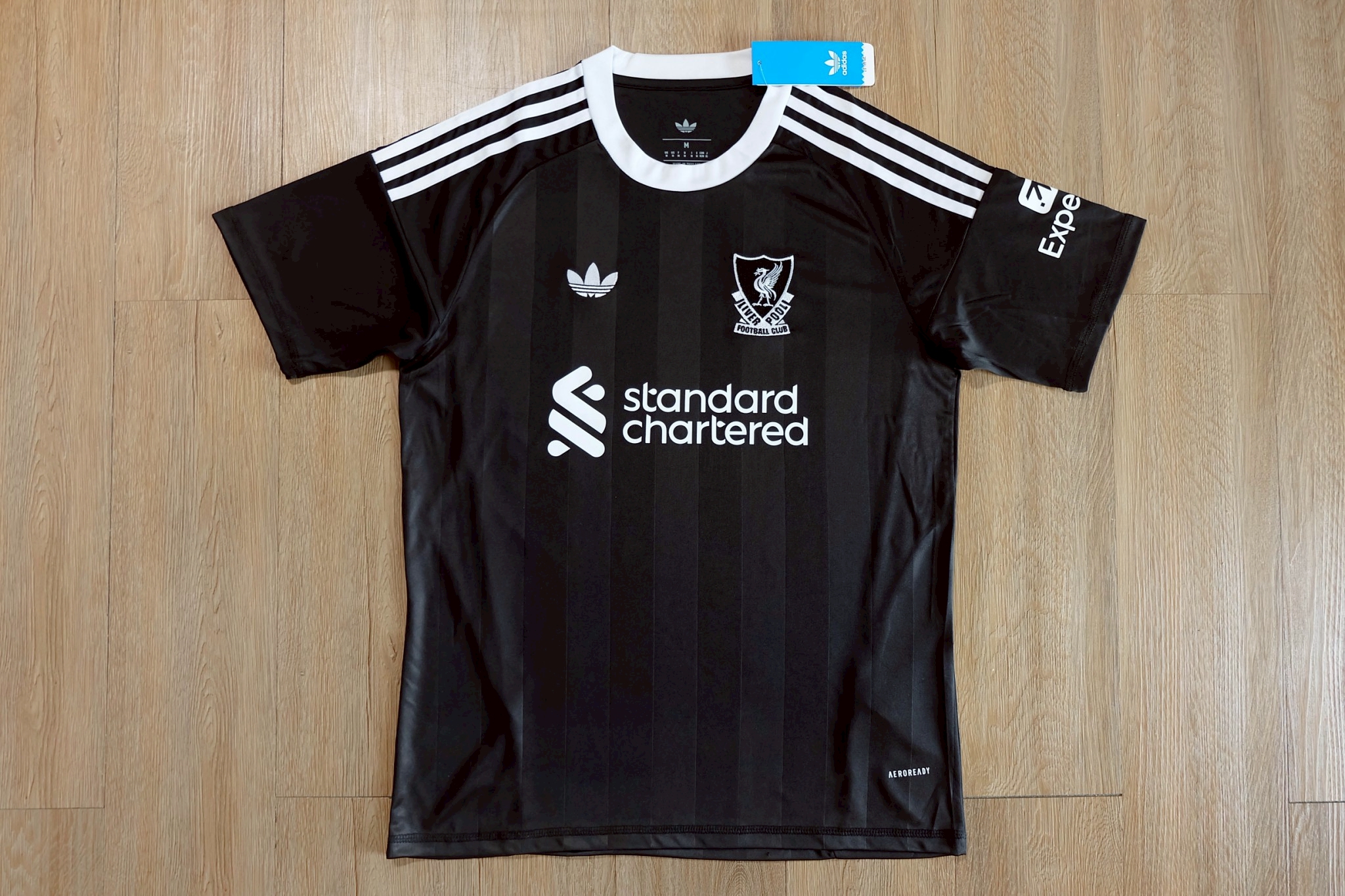 Liverpool Black 2025/26 Third GoalkeeperJersey เสื้อลิเวอร์พูล ดำ