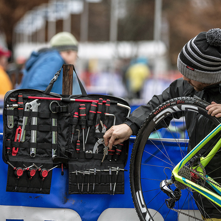 ชุดเครื่องมือซ่อมจักรยาน Feedback Team Edition Tool Kits– 18 ชิ้น 24 ฟังก์ชัน | ครบเครื่องสำหรับนักปั่นจริง