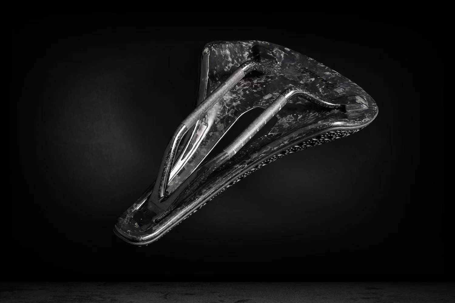 เบาะจักรยาน Carbon 3D Rpantahi CADEX แท้ 100% - เบาเพียง 165 กรัม