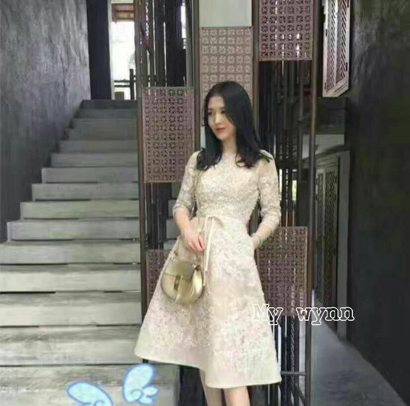 พร้อมเช่า ชุดเดรส/ชุดราตรีสั้น แขนยาว สี Apricot ลูกไม้สวย