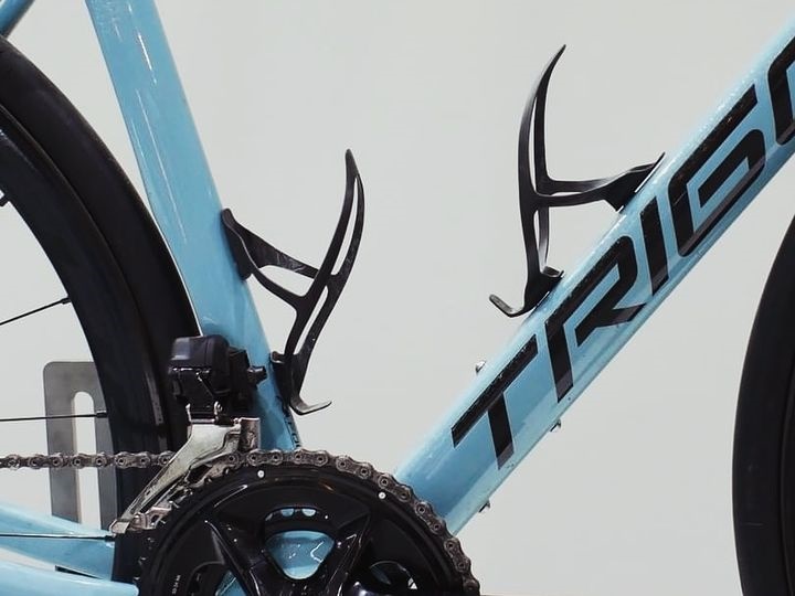 ขากระติกน้ำจักรยาน BLKTEC Bi CARBON bottle cage Super Light Bicycle water bottle