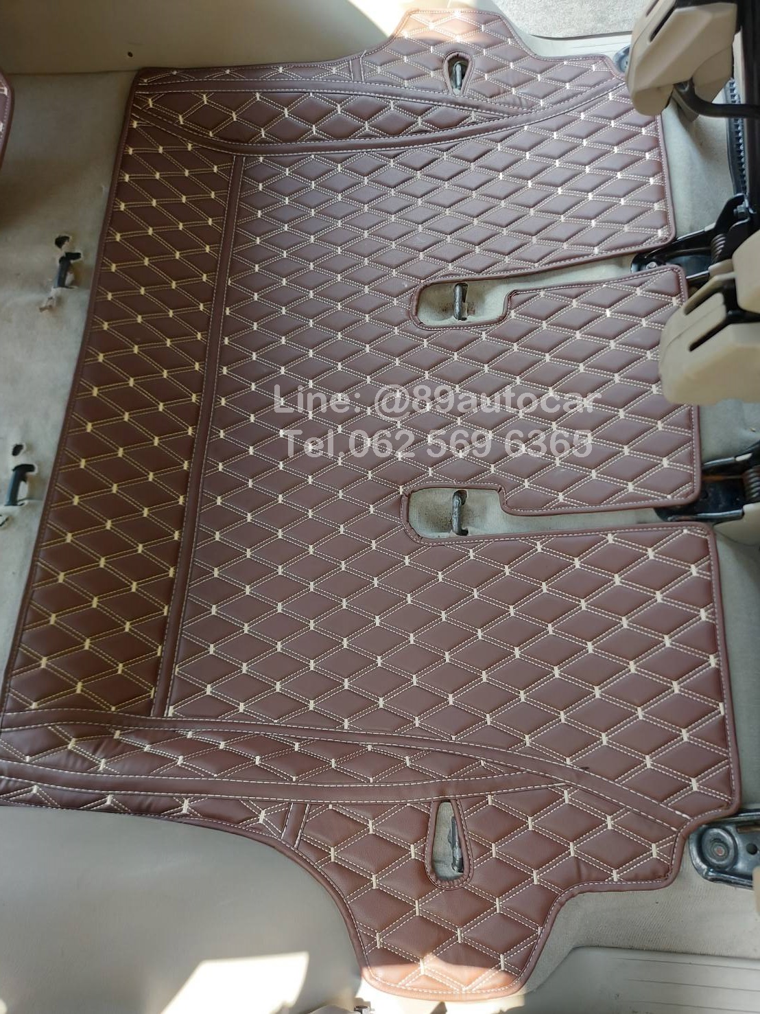 Toyota Innova (โตโยต้า อินโนวา) 2005-2014 ปูพรมVVIP สีกาแฟด้ายทอง