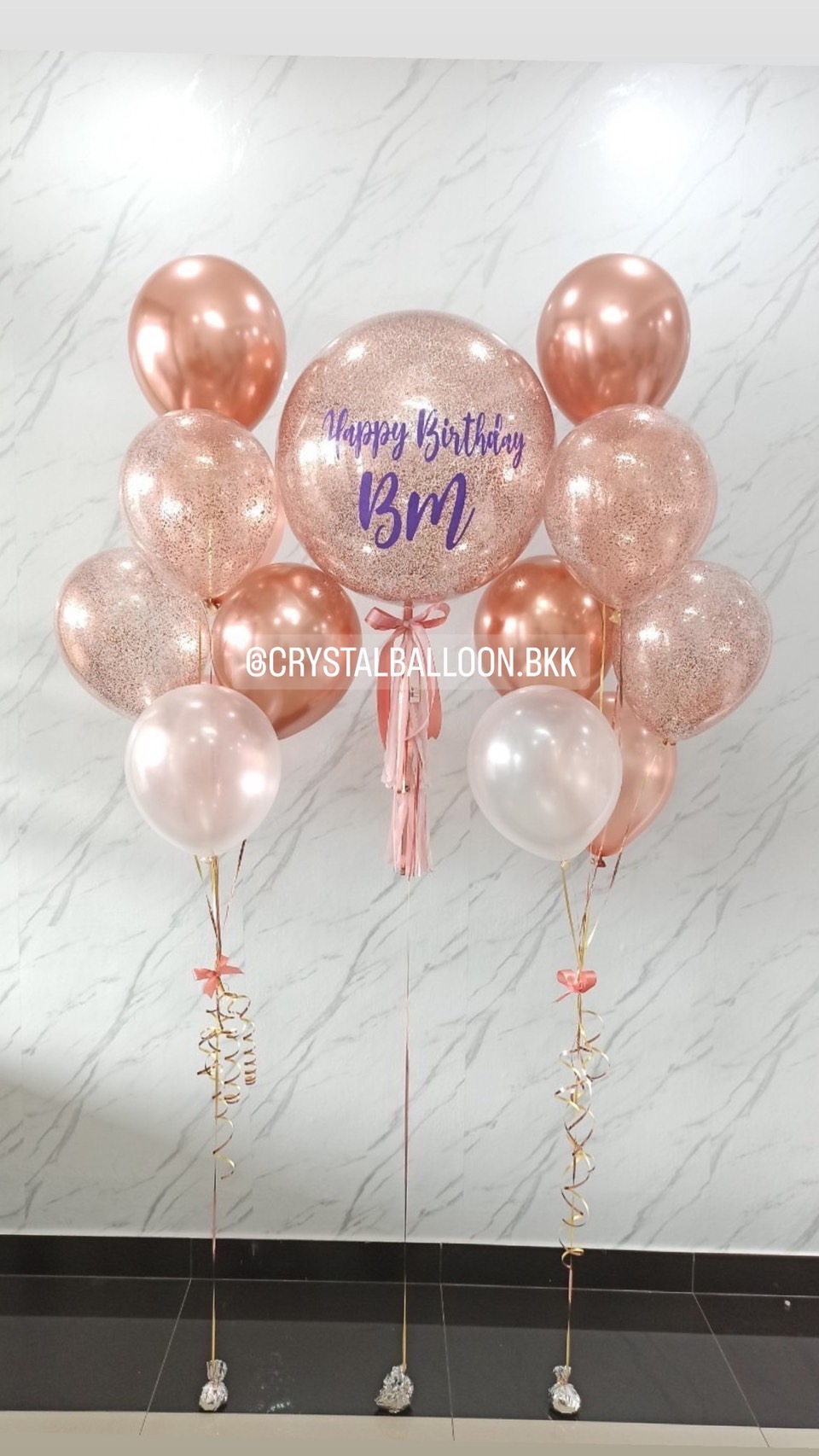 ลูกโป่ง วันเกิด Bubble ขนาด 24" Theme โรสโกล พร้อม ช่อลูกโป่ง ช่อ 7 ลูก 2 ช่อ,ลูกโป่งใส ใส่กลิตเตอร์ พร้อมตกเเต่ง สามารถเปลี่ยนสีลูกโป่ง/เปลี่ยนข้อความ/เปลี่ยนขนาดได้