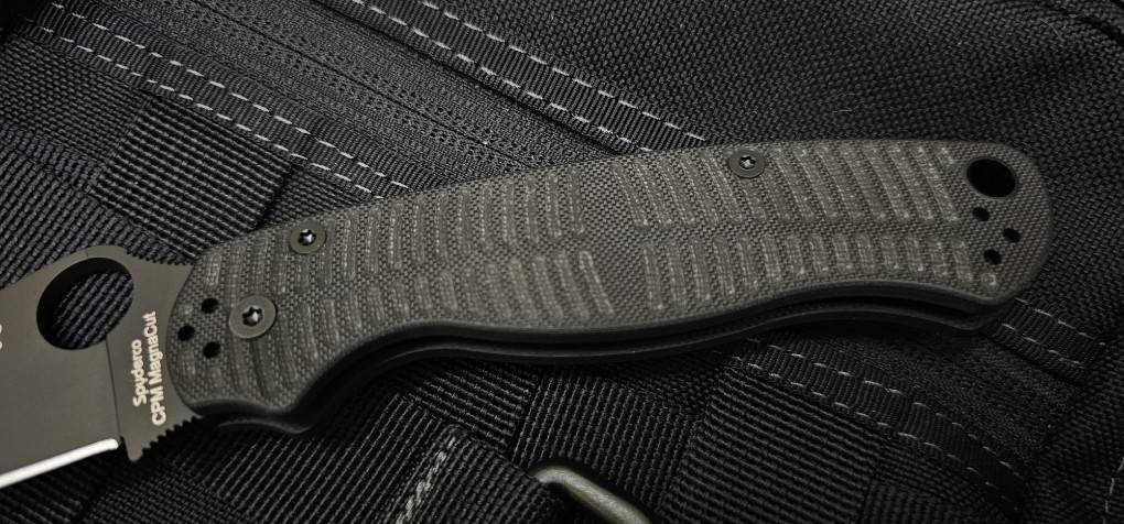 Spyderco Paramilitary 2 MagnaCut Salt Knife Black G-10 Black DLC