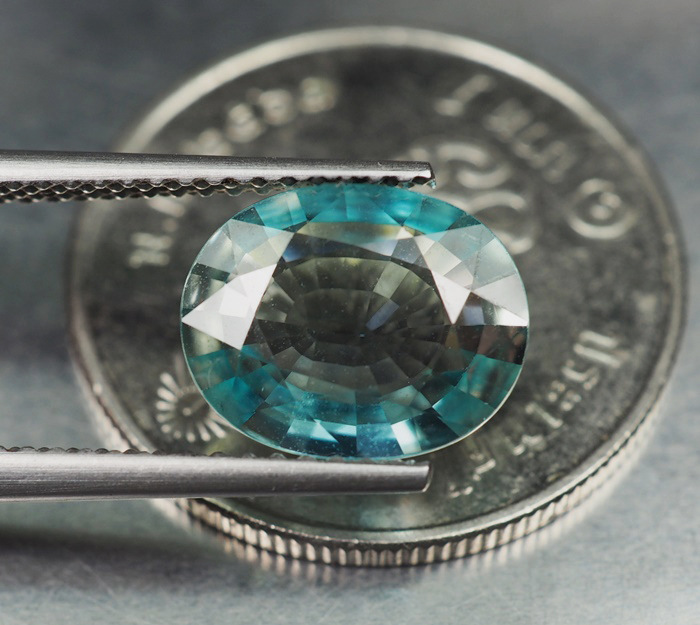 เพทายสีฟ้าเขียวทะเลสวยมาก (Zircon) 2.85 กะรัต (0345)