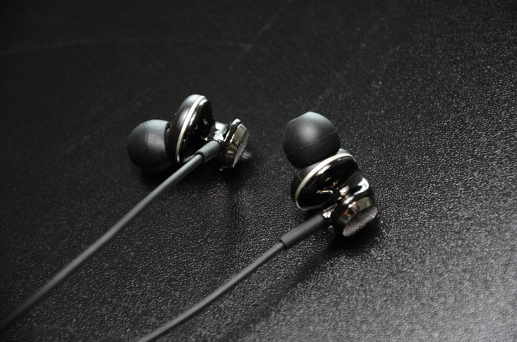 ขาย หูฟัง Knowledge Zenith ANV ไดรเวอร์ขนาด 14mm บอดี้Zinc alloy ทนต่อรอยขูดขีด เบสดี สเตจกว้าง ให้รายละเอียดคมชัด