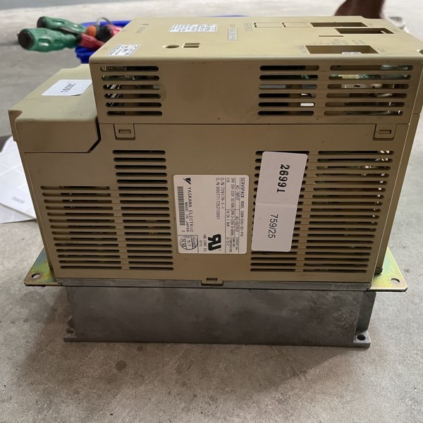 SGDM-20AC-SD1-PY8 SERVO DRIVE " YASKAWA "