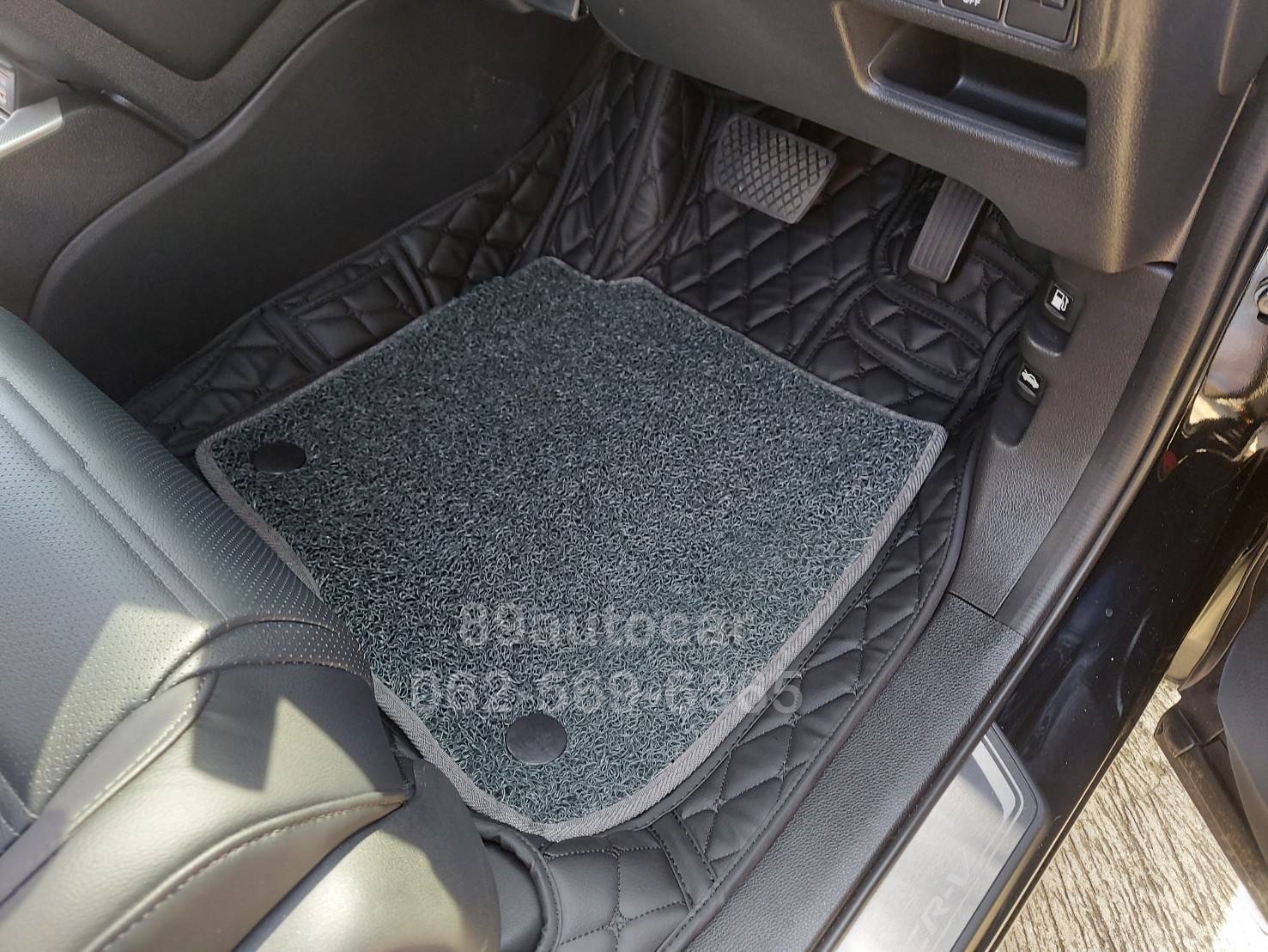 ขายพรมปูพื้นรถยนต์ Honda CR-V G5 5 ที่นั่ง ปูพรม7D สีดำล้วน + พรมดักฝุ่น สีเทา ในห้องโดยสาร