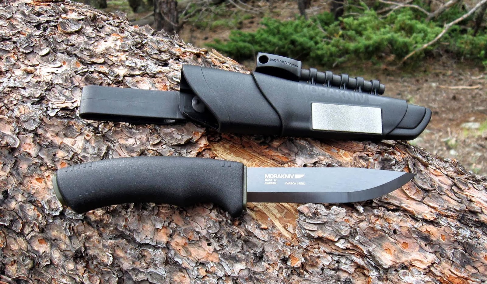 มีดใบตาย Mora Knife Bushcraft Survival รุ่น 11742 สีดำ ของแท้นำเข้าจาก Sweden 100%