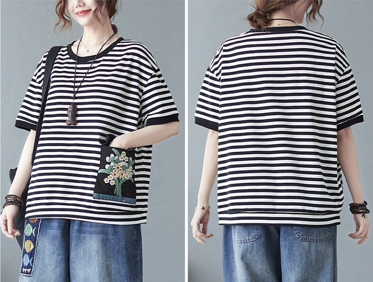 เสื้อยืดลายทางแต่งกระเป๋า