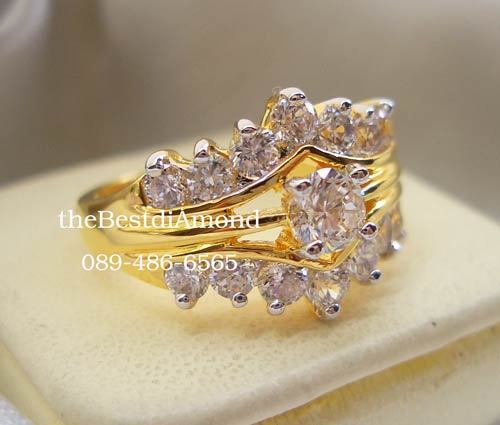 BR522+++แหวนปีกนก 2 แถวประกบ เพชรเม็ดกลม แบบเริ่ด ทันสมัย สวยสุดๆ เพชรเล่นไฟ ประกายแวววับ รับรองสวยเด่น ถูกใจ ใส่แล้วดูดีมีระดับมากๆๆ