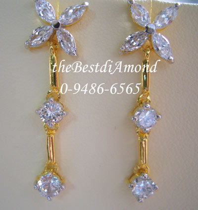 SET006+++สร้อยสังวาลย์ พร้อมต่างหูสุดสวย+++สวยหรูมามาเป็นเซ็ท มีสร้อยคอสังวาลย์เข้าเซ็ทกับต่างหูค่ะ รูปดอกไม้ค่ะ