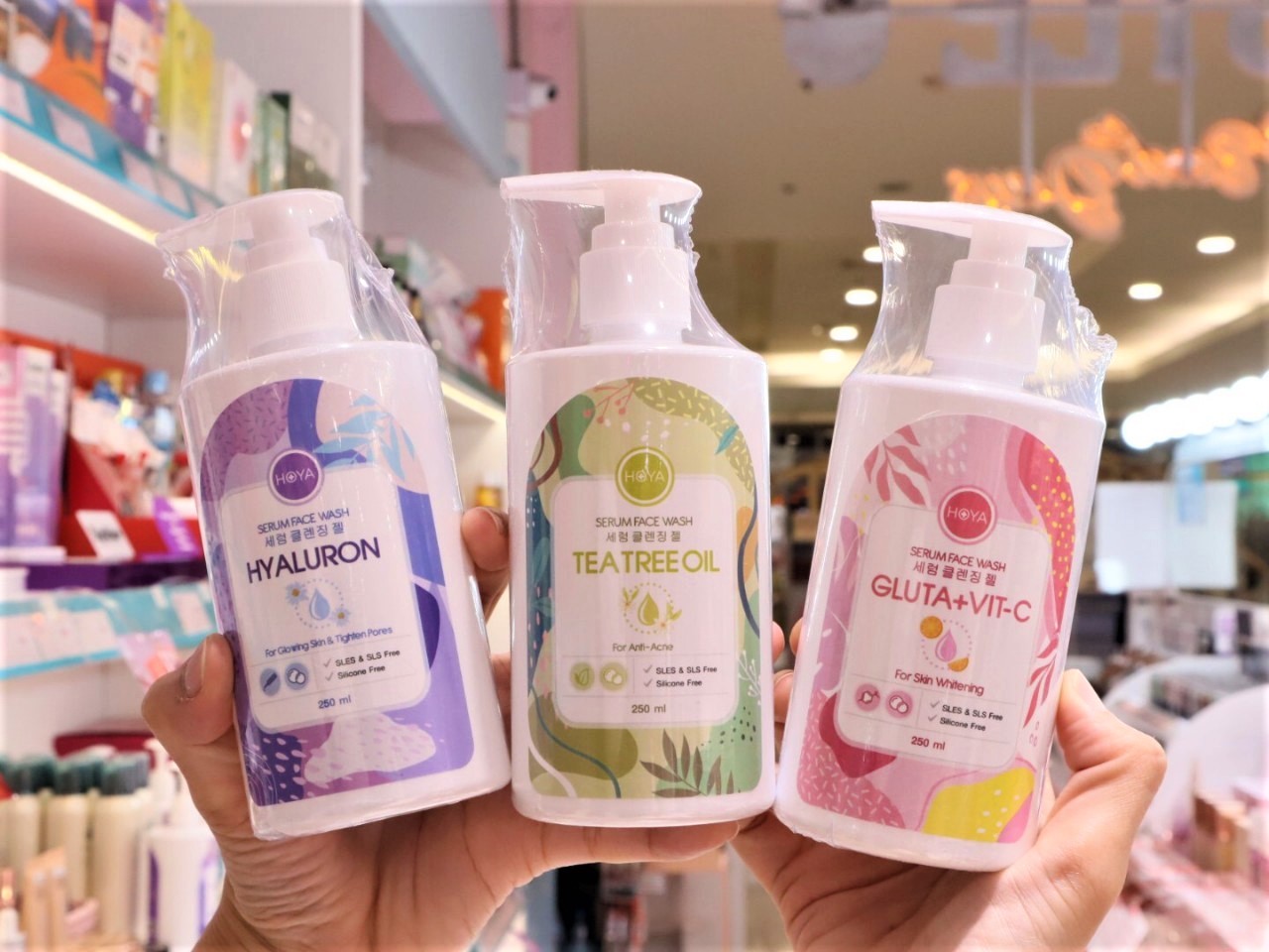 โฮญ่า เจลล้างหน้าผสมเซรั่ม สูตรอ่อนโยน เพื่อผิวขาว กระจ่างใส ลดสิว ผิวนุ่มกระชับ สำหรับผิวแพ้ง่าย