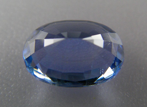 Blue Sapphire พลอยดิบ (ไม่เผา) Unheated ธรรมชาติ100% ความสะอาด IF-VVS ขนาดพลอย 5.02x7.09x3.47 mm. น้ำหนักพลอย 1.107 ct. ราคาโทรถาม
