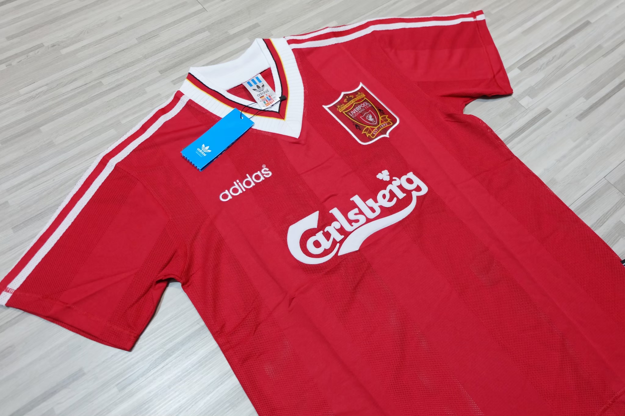 Liverpool 1995/1996 Vintage Jersey เสื้อฟุตบอลลิเวอร์พูลย้อนยุค Carlsberg เสื้อลิเวอร์พูลคอหนา