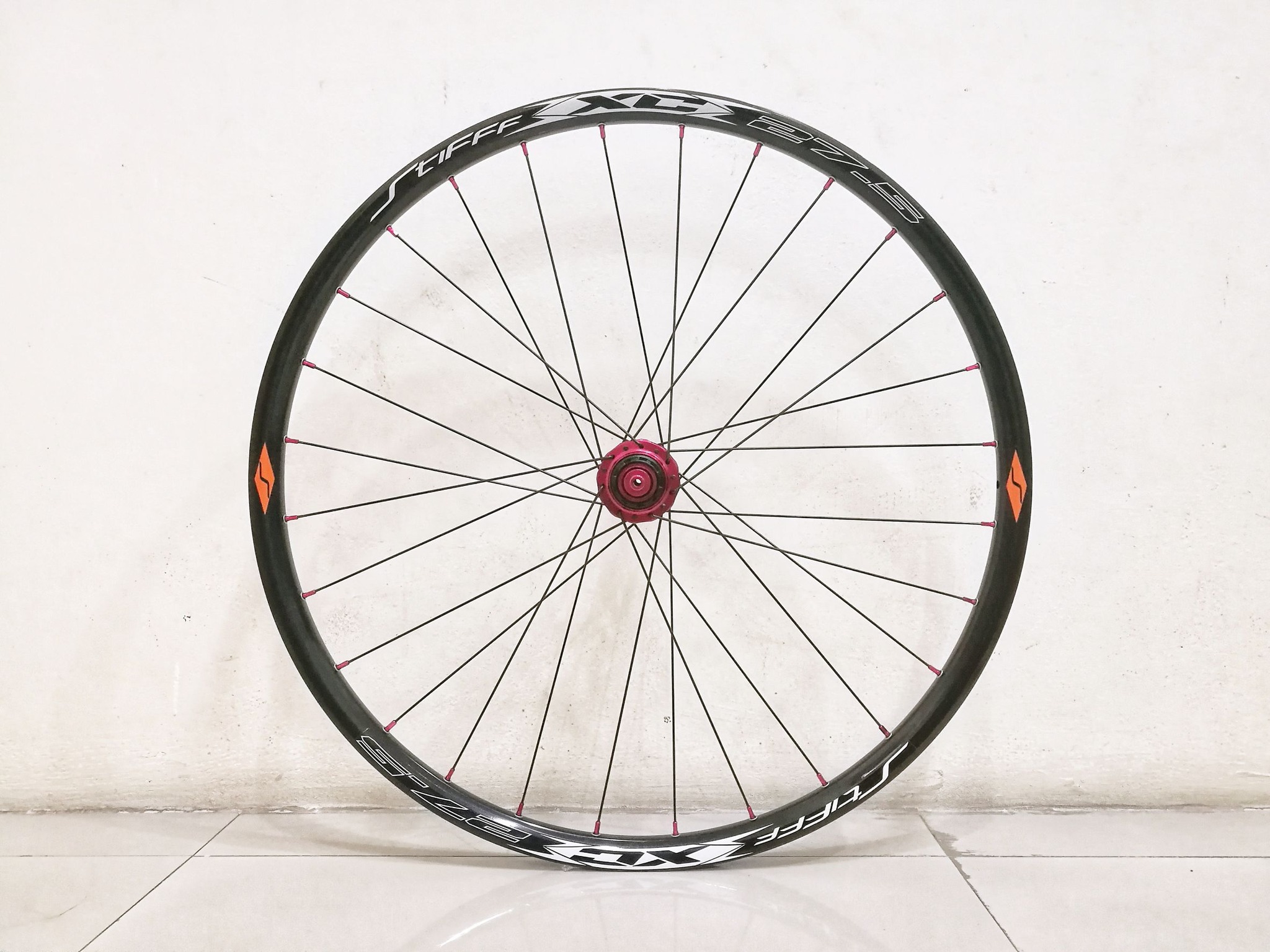 ชุดล้อเสือภูเขา Stifff XC-27.5 Red hub ท๊อปอลูฯ ขนาด27.5 โม่ Shimano 8-11 สปีด รองรับ Tubeless Ready