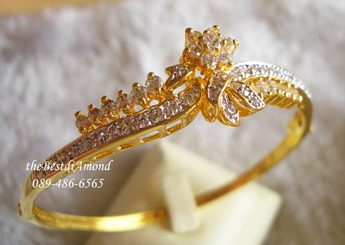 สินค้าหมด++BB024+++กำไล Perfect flower+++กำไลหรูหรา แบบสวย ดูภูมิฐาน งานประณีต เหมือนออกจากร้านจิว ใส่ออกงานได้สบายๆเลยค่ะ หรูหราไม่แพ้ใคร