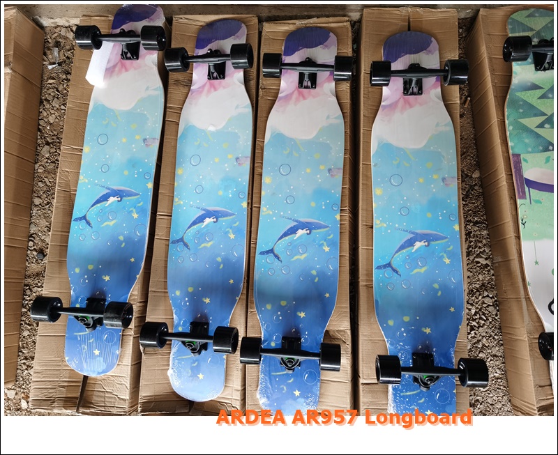 ARDEA AR957 Longboard ลองบอร์ด วัสดุไม้ Maple 8 ชั้น (Truck สีดำ)