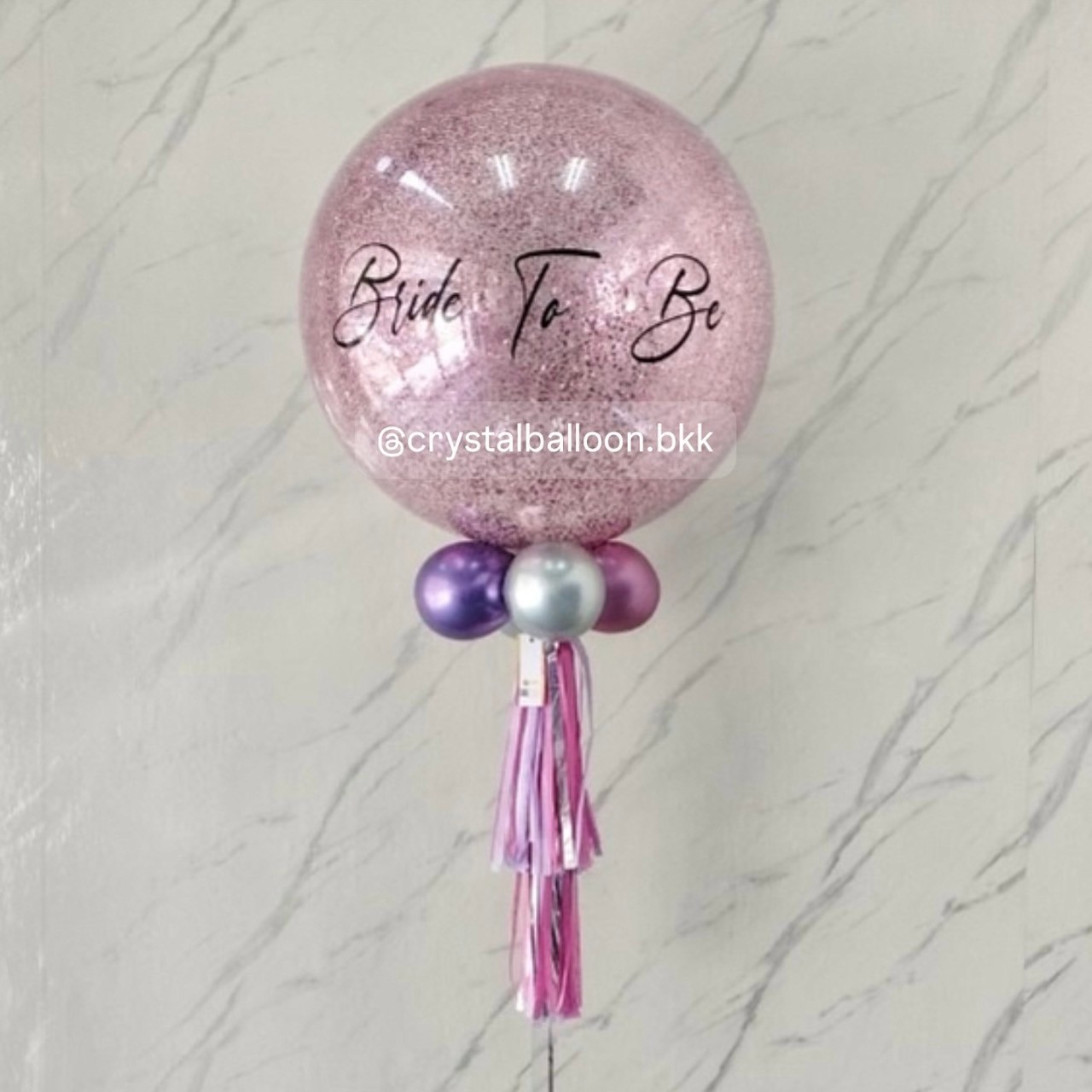 ลูกโป่ง Bride To Be Bubble 24” กลิตเตอร์สีชมพู 1 ลูก พร้อมตกแต่ง สามารถเปลี่ยนสีลูกโป่ง/เปลี่ยนข้อความ/เปลี่ยนขนาดได้