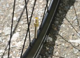 อะแดปเตอร์ แบบยาว เปลี่ยนหัวยางในจาก F/V เป็น A/V (ราคาต่อชิ้น) อแดปเตอร์