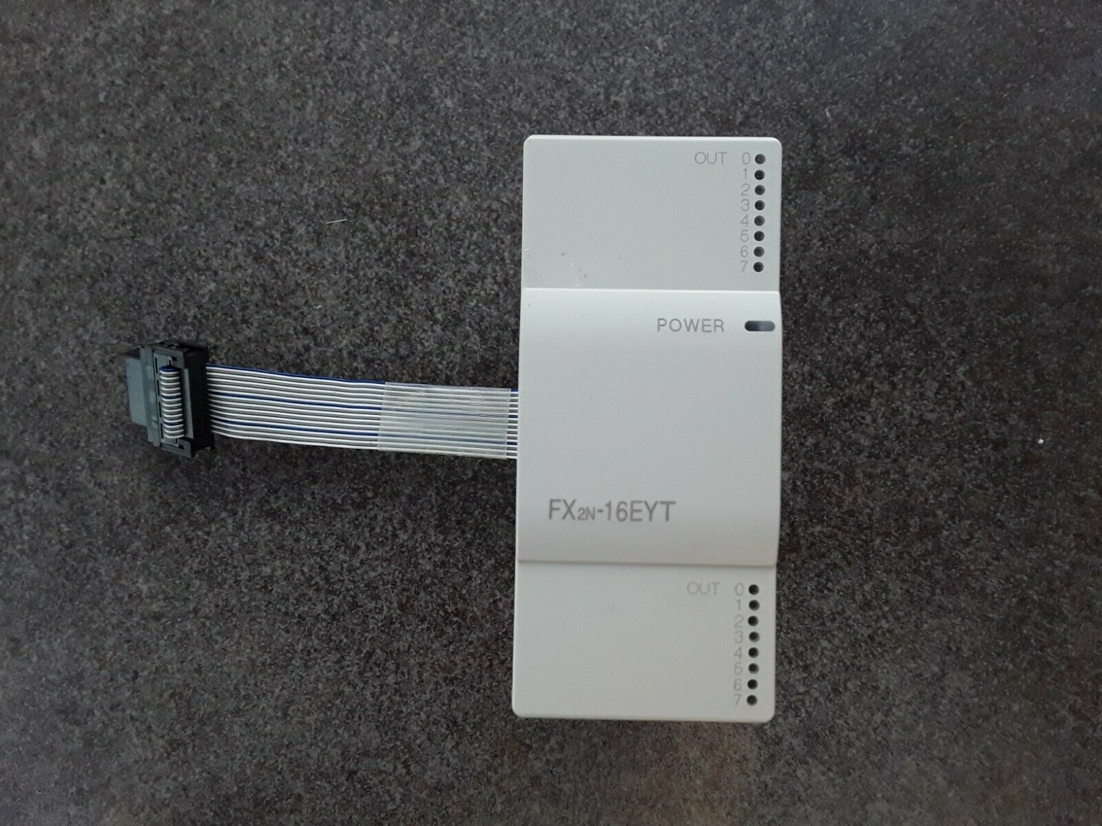 PLC " MITSUBISHI " รุ่น FX2N-16EYT