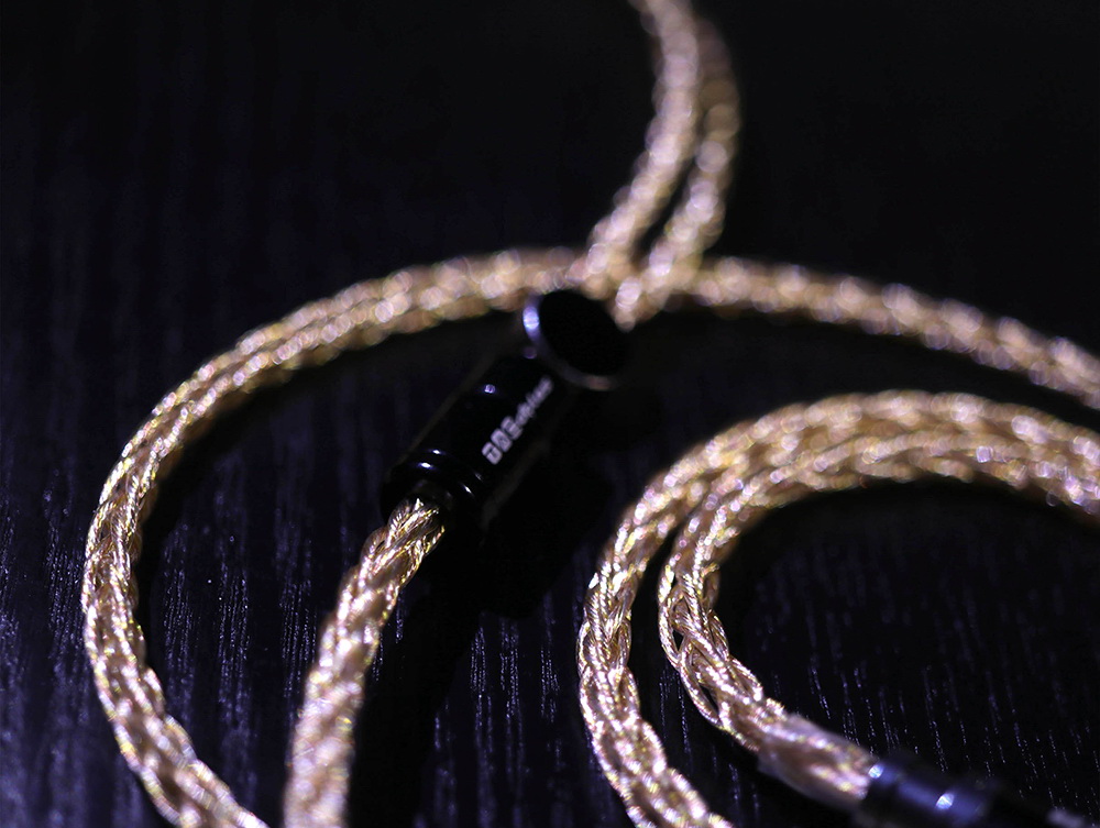 TACables Amber สายอัพเกรดหูฟัง Handmade ระดับเทพ