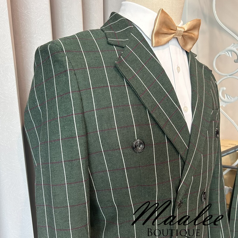 พร้อมเช่า ชุดสูทชาย สีเขียว ลายทางเก๋ๆ (พร้อมเสื้อกั๊ก)