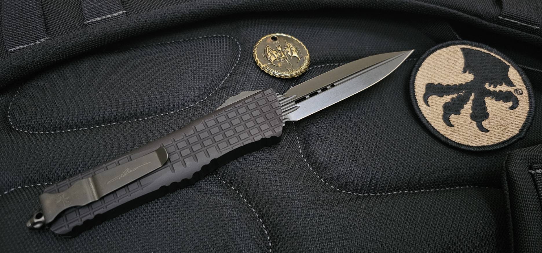 Microtech Combat Troodon D/E Shadow - Black Handle - Black Blade
