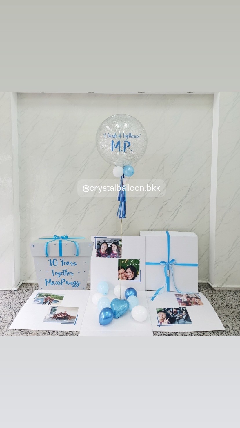 Surprised Box กล่องเซอร์ไพรส์ Bubble ขนาด 24" กลิตเตอร์ขาวมุก พร้อมตกแต่ง สามารถใส่รูปได้ 4 ใบ สามารถเปลี่ยนสีลูกโป่ง/เปลี่ยนข้อความได้