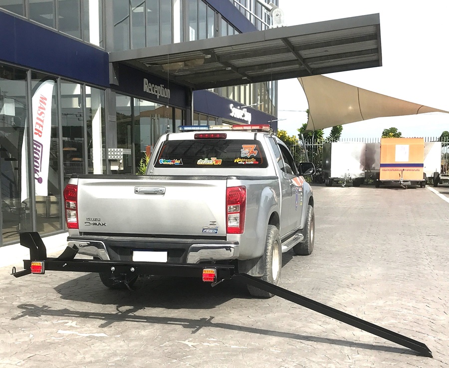 MASTERHOOK Motorcycle Rack, Masterhook Motorcycle Rack model, the rack can hold weight no more than 130-140 kilograms, depending on the vehicle.