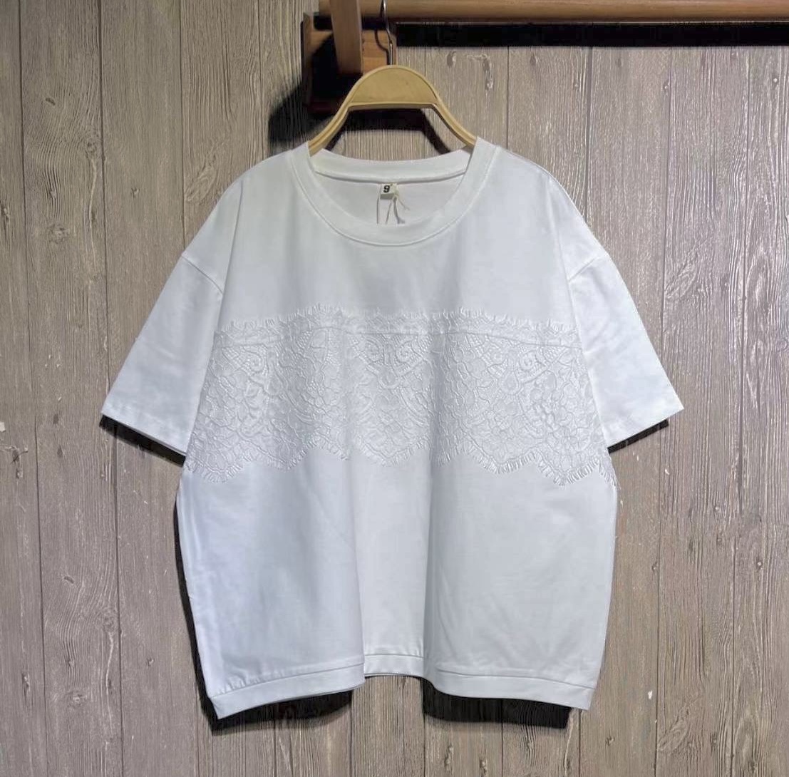 เสื้อยืดแต่งผ้าลูกไม้ 9am