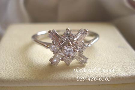 +++แหวนวงนี้สวยเก๋น่ารักมากค่ะ เพชรDesign และ วางได้ลงตัวมากค่ะ BR919RD มีต่างหูเข้าเซ็ตด้วยนะคะ+++