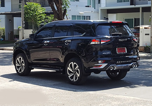 ชุดแต่ง REDIFINED : MU-X 2021