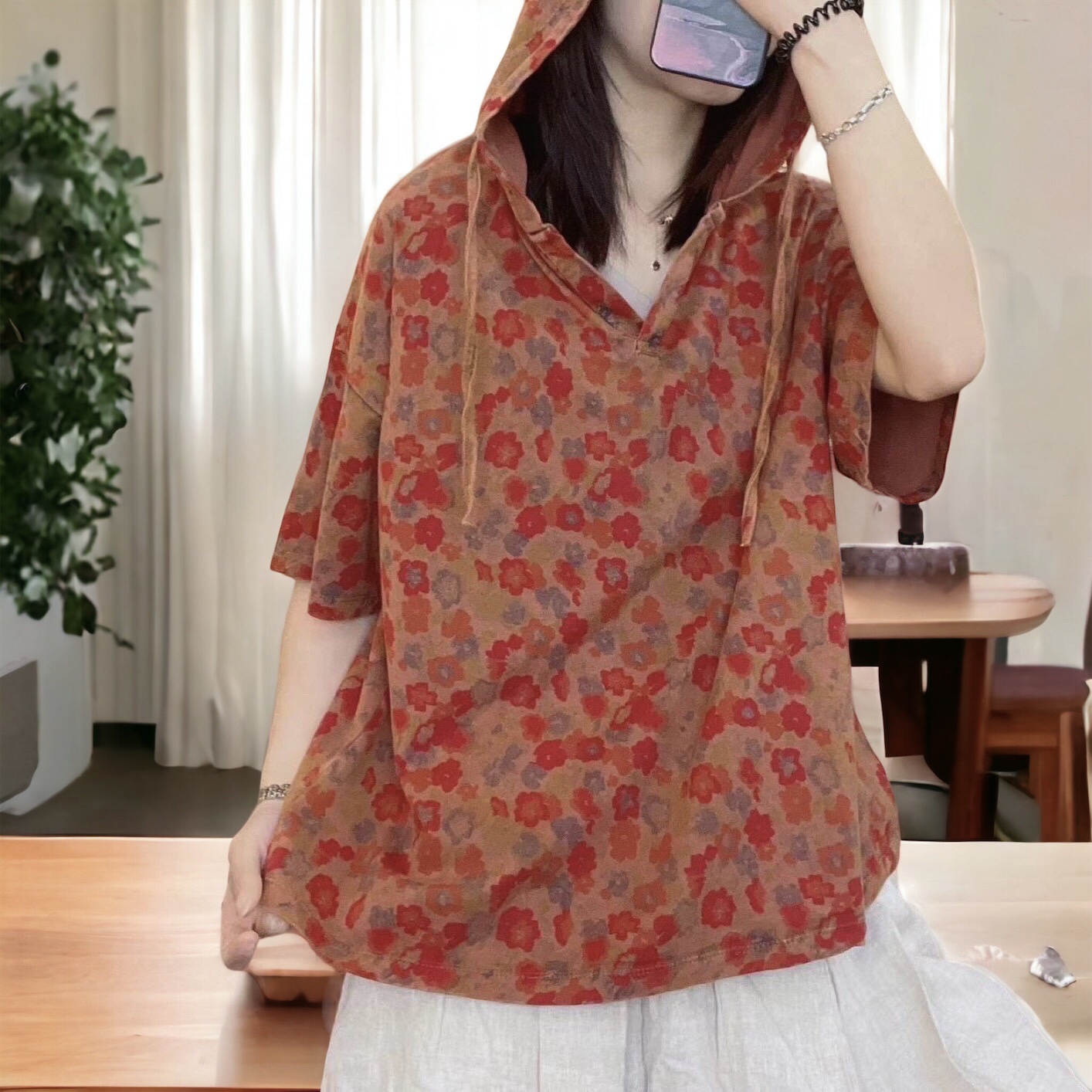 เสื้อยืดฮู้ดลายดอกไม้