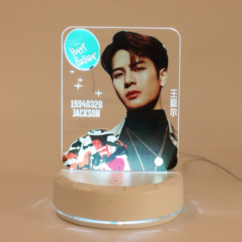 โคมไฟตั้งโต๊ะอะคริลิค GOT7