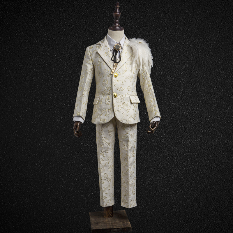 Pre-order ชุดสูทเด็กชาย สีขาวครีม ทอลายสามมิติ