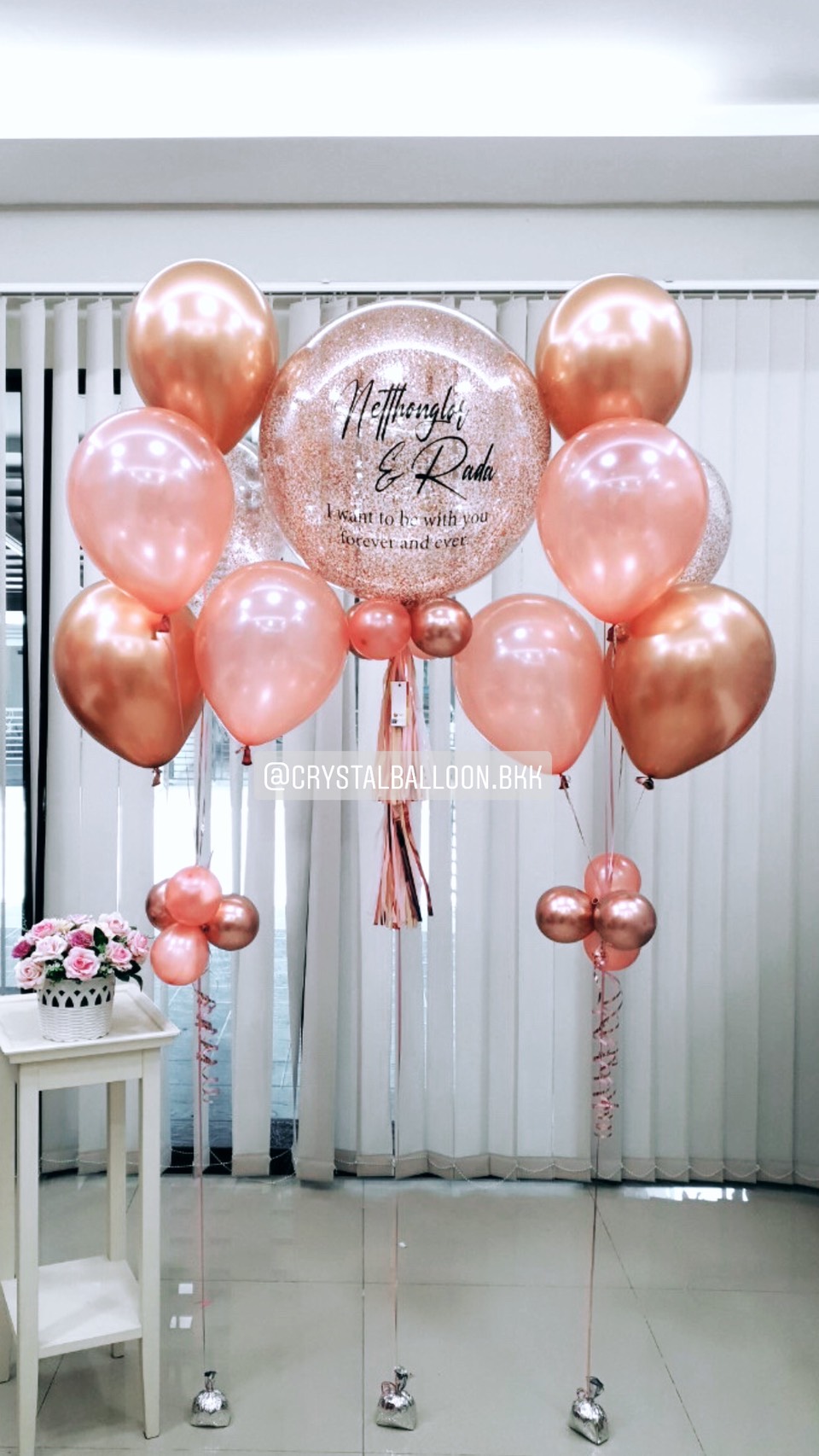 ลูกโป่ง แสดงความยินดี Bubble 24" สีโรสโกล ในโอกาสพิเศษ พร้อม ช่อลูกโป่ง 2 ช่อ,ลูกโป่งใส ใส่กลิตเตอร์ พร้อมตกเเต่ง สามารถเปลี่ยนสีลูกโป่ง/เปลี่ยนข้อความ/เปลี่ยนขนาดได้